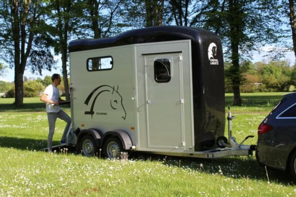 Remolque para 1 Caballo y Medio – Touring One – Image 8