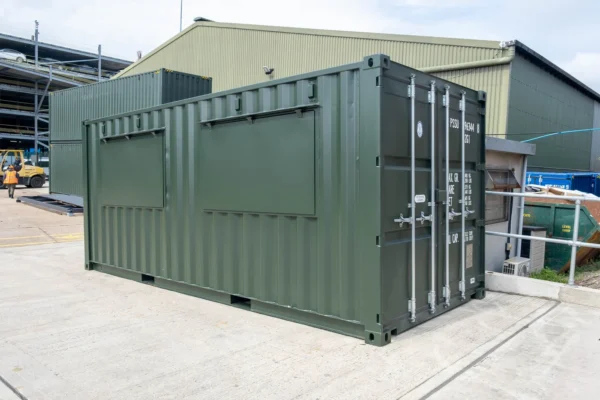 container-20-pes-com-dupla-alcapao-de-servico_1 Container 20 pies con Doble Trampilla de Servicio