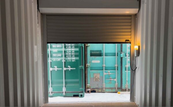 Container High Cube 6 metros con Puertas de Enrolar