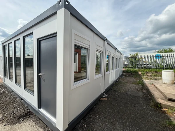 Oficina Modular Portátil 4 Módulos 6×9,72m - 58m²