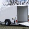 Remolque Furgón Debon Cargo 1300 – Robusto y Moderno