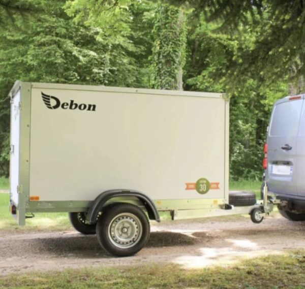 Remolque de caja cerrada Debon ROADSTER 220