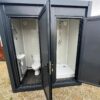 WC Portátil con Depósito + Ducha Conectable Gris